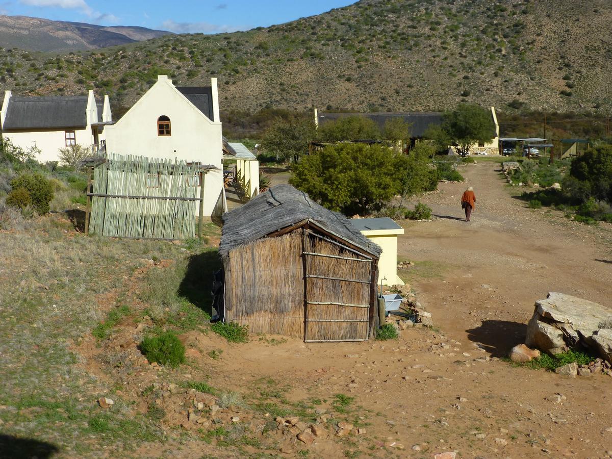 Bushman Valley Aparthotel Prince Albert Bagian luar foto